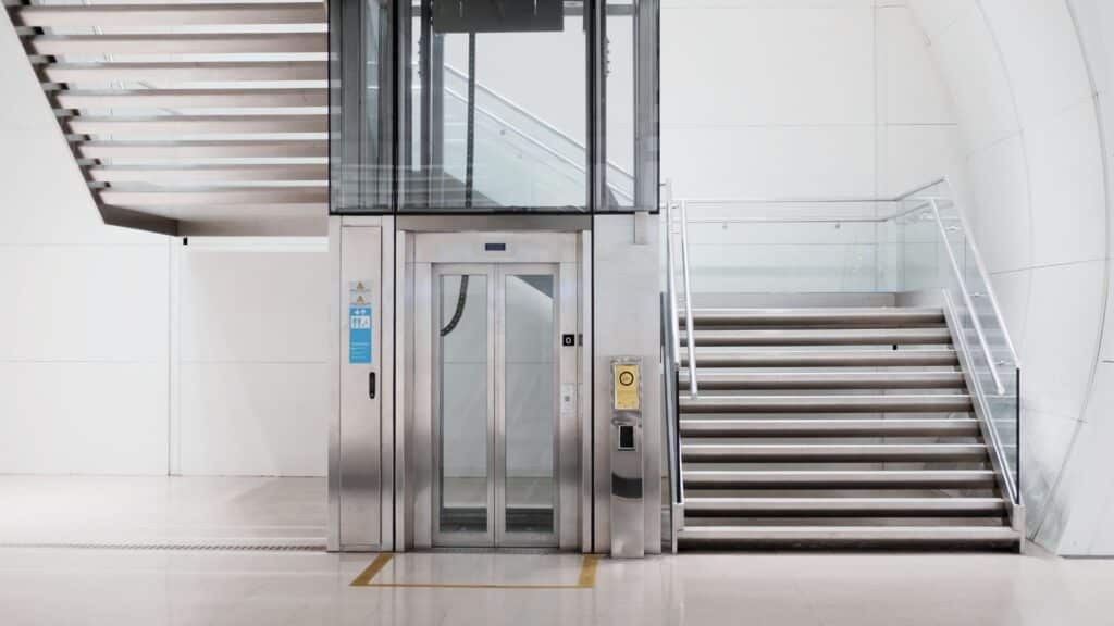 Fratelli Vismara norme di sicurezza certificazioni EN-81:20/50:2020 - produzione ascensori - componenti per ascensori - Milano -